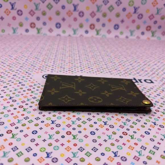 EUC Louis Vuitton Monogram Card Holder - Picture 4 of 7